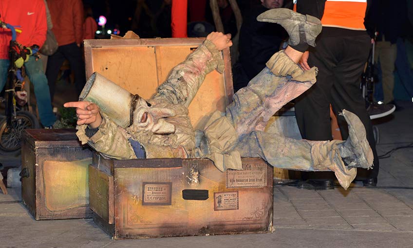 Festival, Sokaklara Taştı     