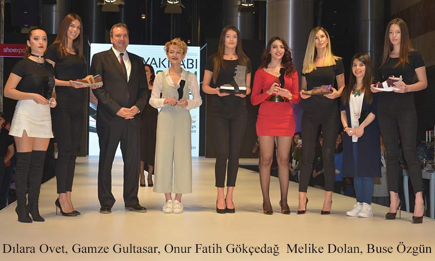 Açılış gününde gala defilesi ve tasarım yarışması