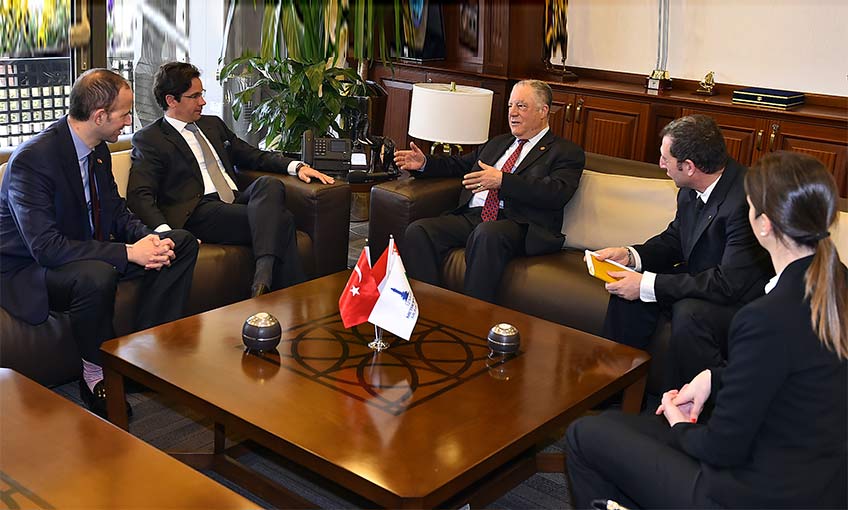 Macaristan Başkonsolosu’ndan tramvay övgüsü