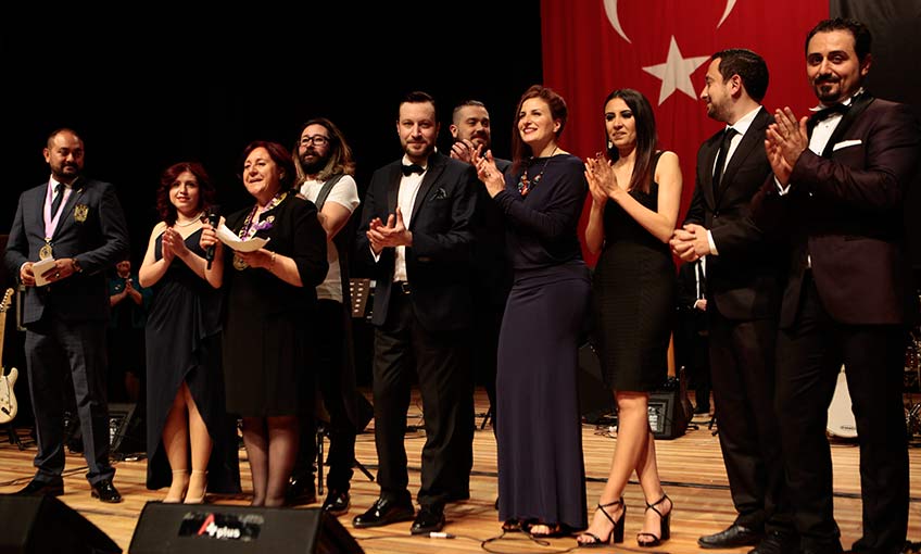 Şarkılar hasta çocuklar için