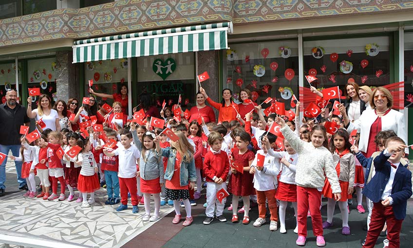 Uygar'lı miniklerin 23 Nisan coşkusu