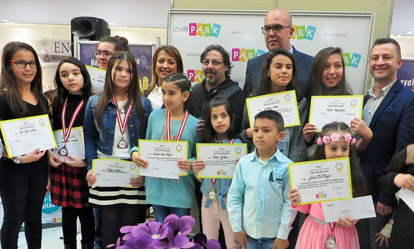 Hayallerindeki dünyayı çizdiler, ödüllerini aldılar!