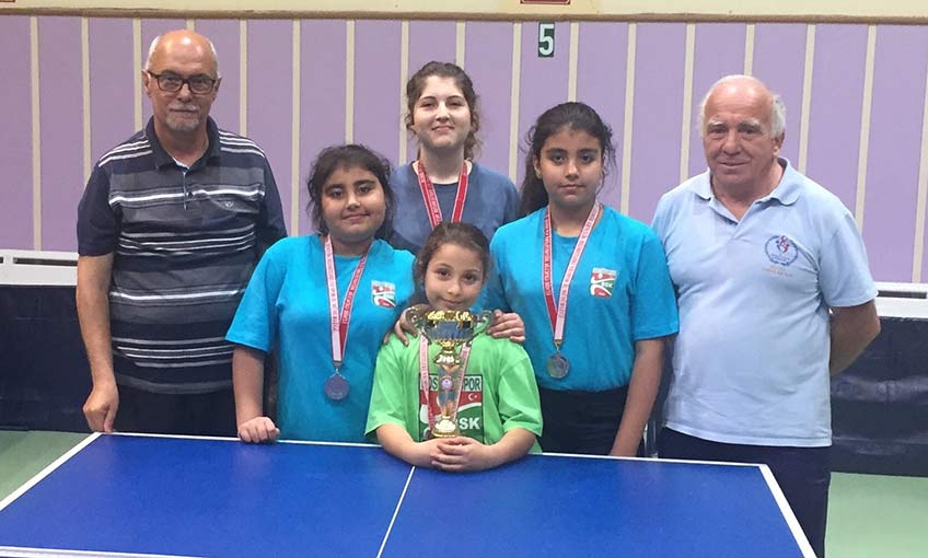 Bostanlıspor Masa Tenisi’nde İzmir İkincisi oldu