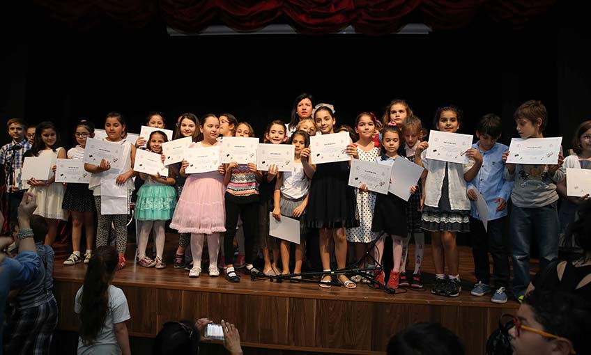 Çocuk kursiyerlerden muhteşem final