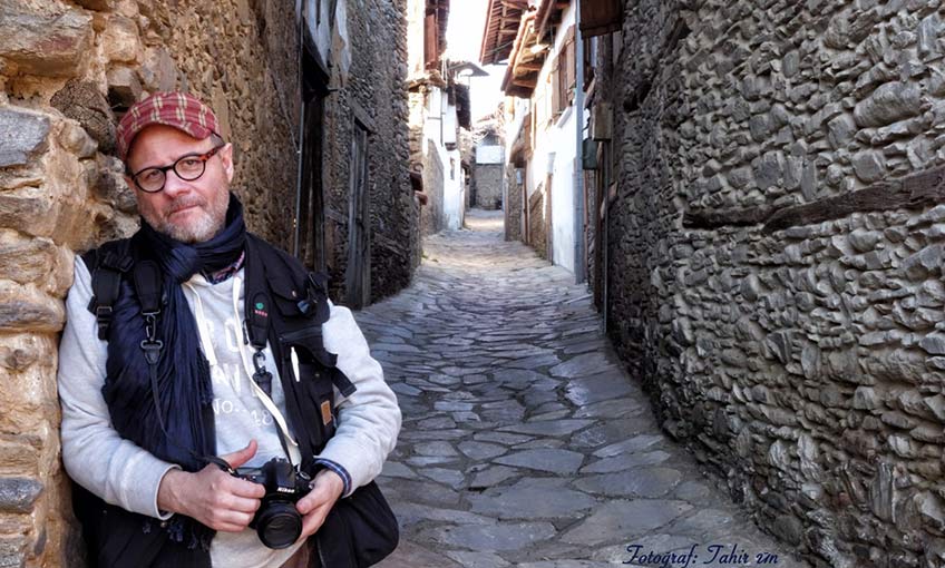 Serginin geliri Türk Eğitim Vakfı’na