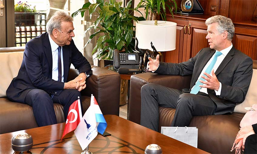 İzmir'in farkı kadınları