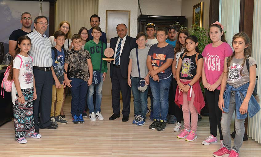 Yunan öğrenciler Çiğli’de