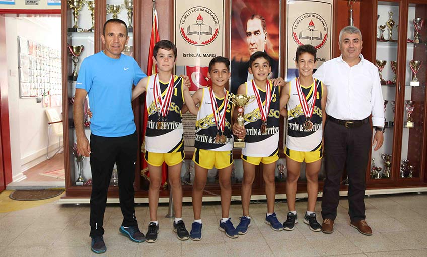 Şampiyon Minikler Destek Bekliyor