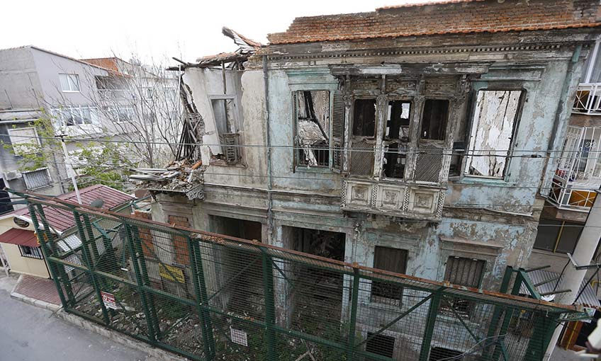 Konak’ta restorasyon atağı