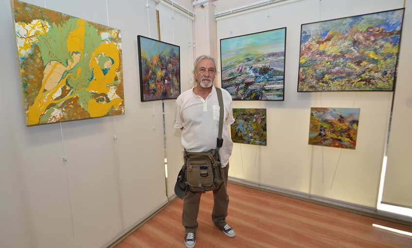 Foça’da Çok Özel Resim Sergisi