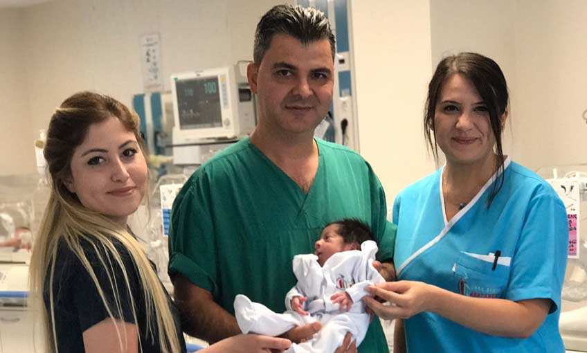 Yemek Borusu Olmadan Doğdu