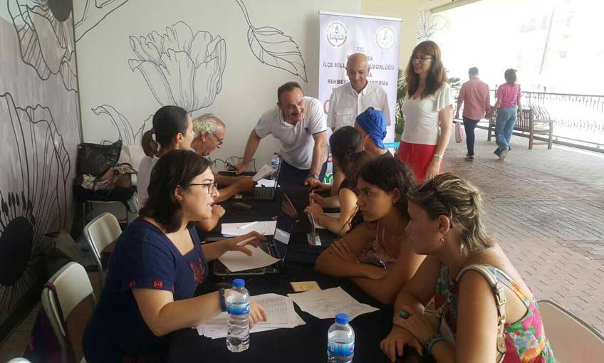 Öğrencilere “Geleceğin için yanındayız” Dediler