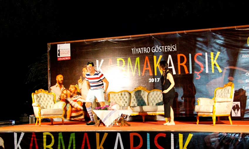 Göl Kenarında Tiyatro Keyfi