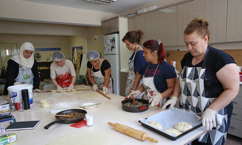 Diplomalarını Sandığa Kaldırdılar