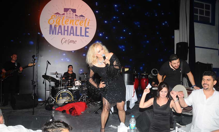 Zeliha Sunal Coşturdu