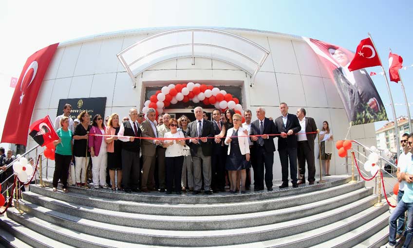 Bornova’da Kültür Merkezleri Atağı