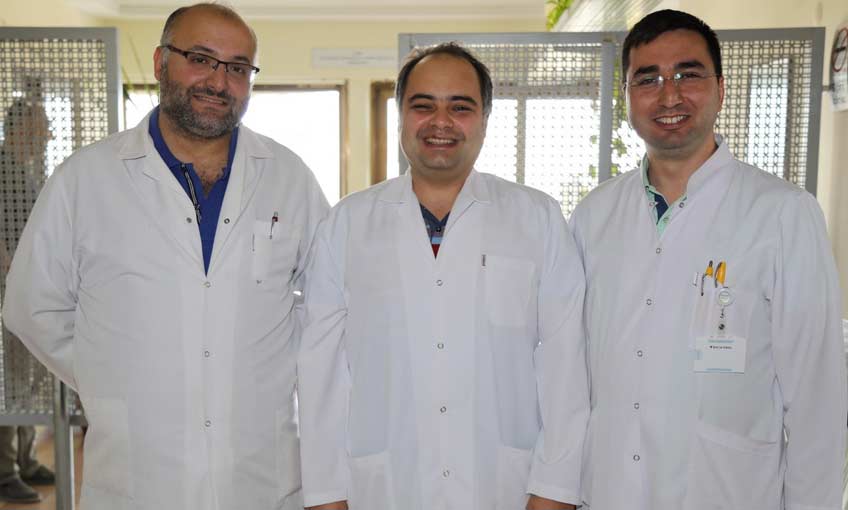 Üç Kanser Hastasına Aynı Gün Şifa Oldular