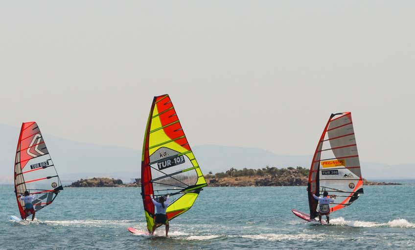 Rüzgar Sörfü Türkiye Şampiyonası’nda Final Heyecanı