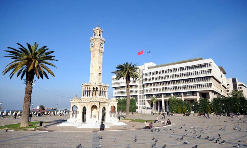 İzmir’e 6 Ayda 6 Bin Turist ‘Sağlık’ İçin Geldi !