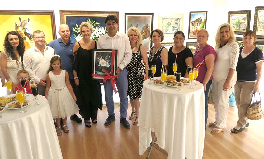 Sanat Kenti Foça, Sergilere Ev Sahipliği Yapmayı Sürdürüyor…