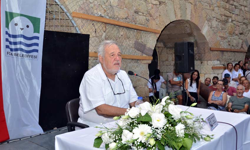 Foça'da İlber Ortaylı'ya Büyük İlgi