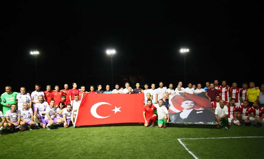 Bayraklı’da Dernekler Turnuvada Buluştu