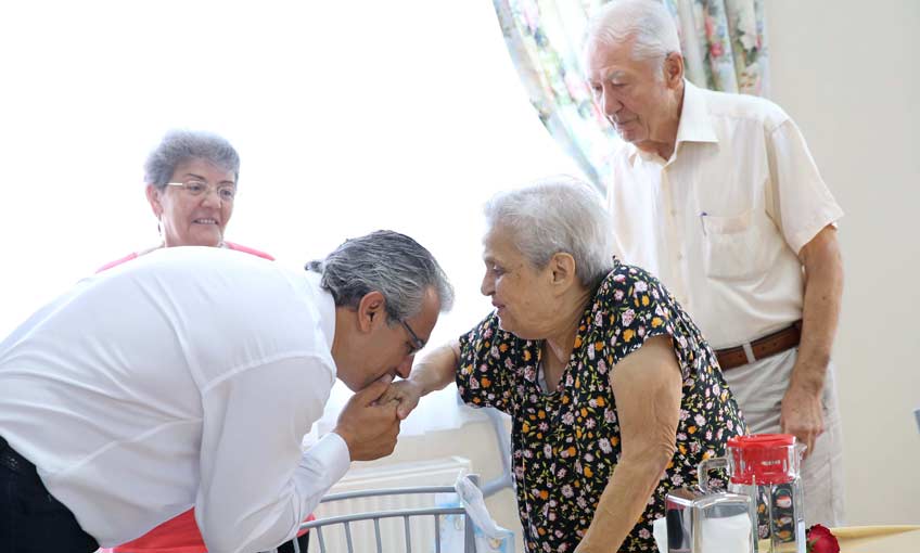 Bayram Kahvaltısı Huzurevinde!