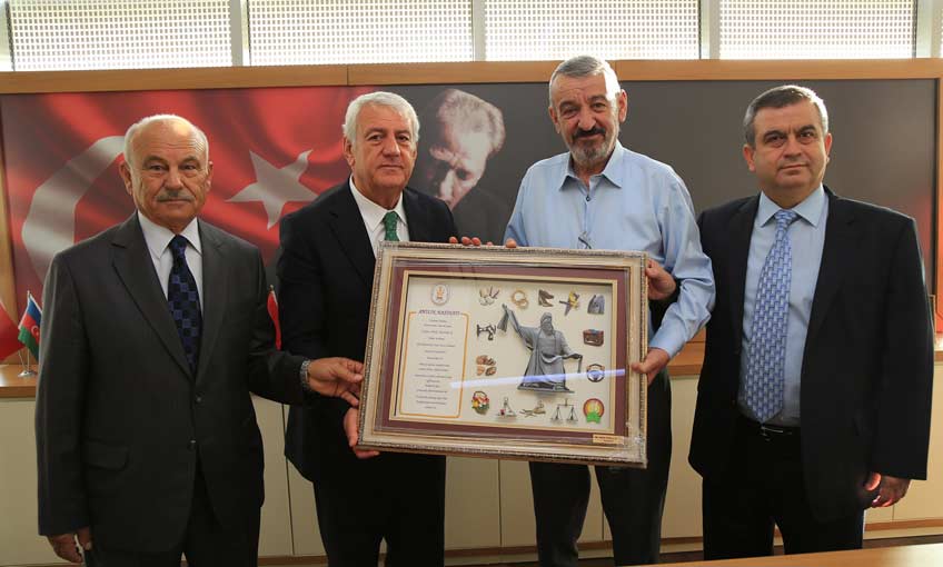 Başkan Şenol: “Esnafımızın yanındayım”