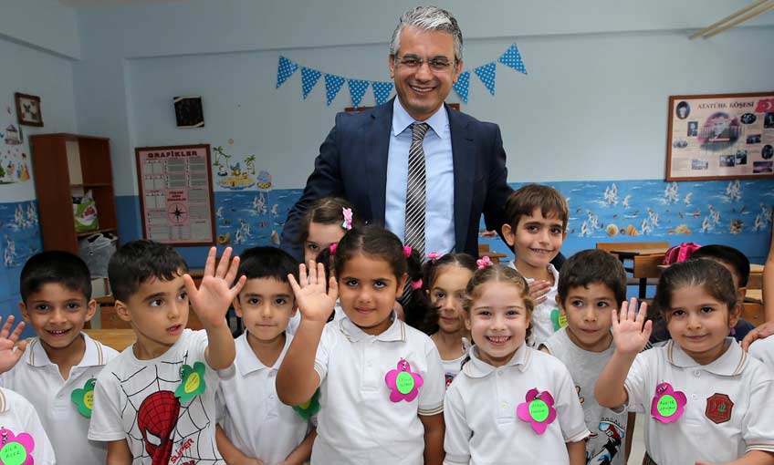 Bin Öğrenciye Burs Desteği 