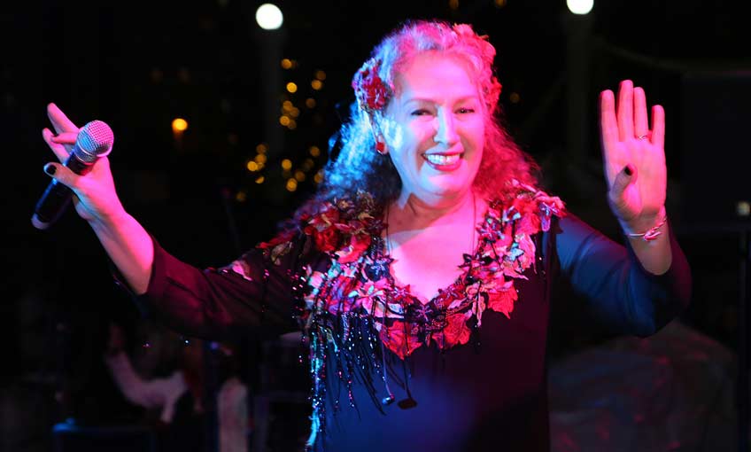 Buca Balkan Ezgileri ve Suzan Kardeş’le Coştu