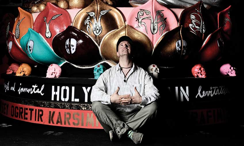 Mercan Dede “Büyülü Çarklar’’ ile  Ekol Sanat Galerisi’nde  