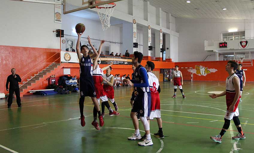 Tanı Koleji İki Branşta Yenilgisiz Şampiyon