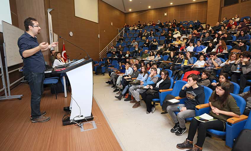 Lise Öğrencilerine Yaşar’da Münazara Eğitimi