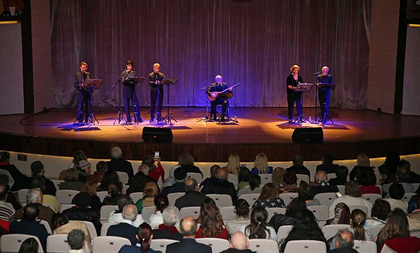 Karşıyaka, Nazım Hikmet’i Andı