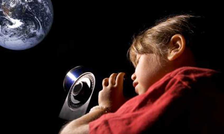 EGEÇEM’den Çocuklara; “Yıldızlar Ne Kadar Büyük?”