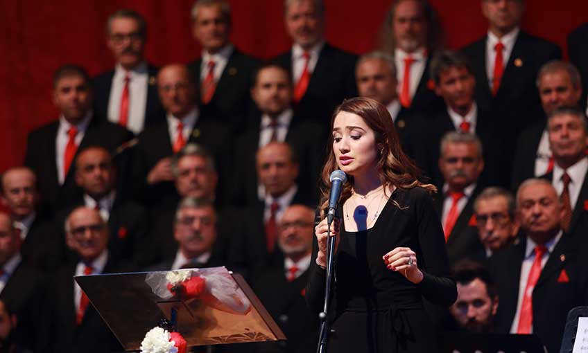 Koristlerden Türkü Şöleni