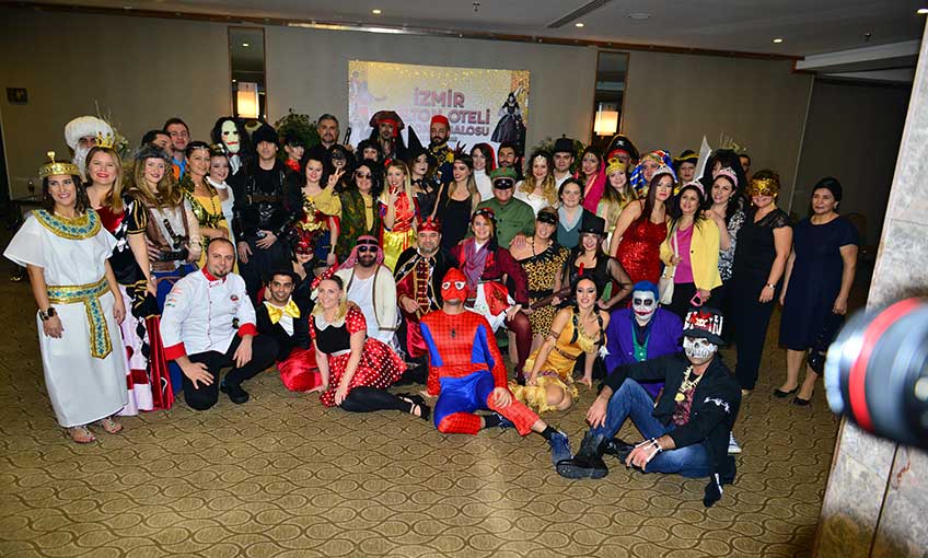 Hilton İzmir’de Kostüm Şenliği   