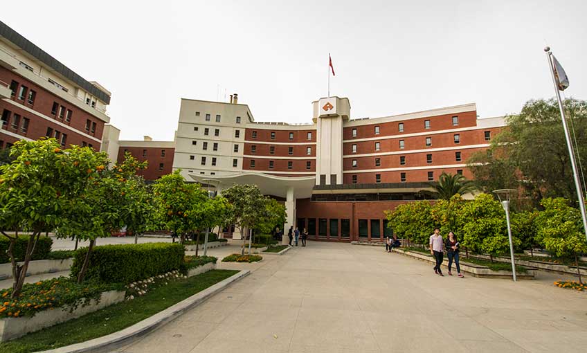 İzmir Ekonomi Yüksek Lisans Programları Vizyon Tazeliyor