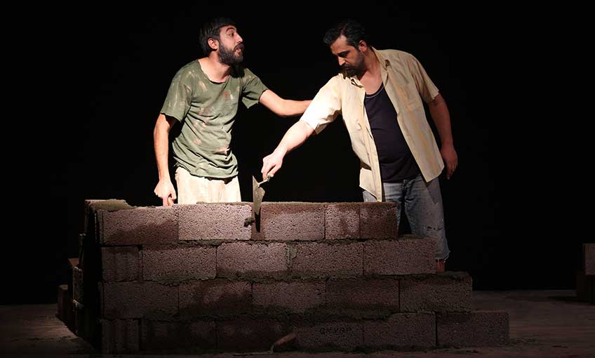 Gaziemir’de ‘Duvarlar’ Yıkıldı