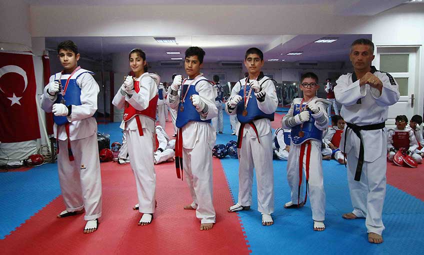 Alkışlar Yine Taekwondoculara!