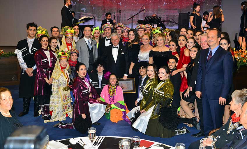 İTO Eğitim Ve Sağlık Vakfı Üyeleri 2018'i Karşıladı