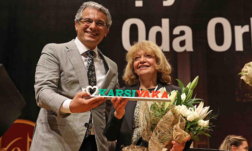 KODA yeni sezona İdil Biret ile başladı