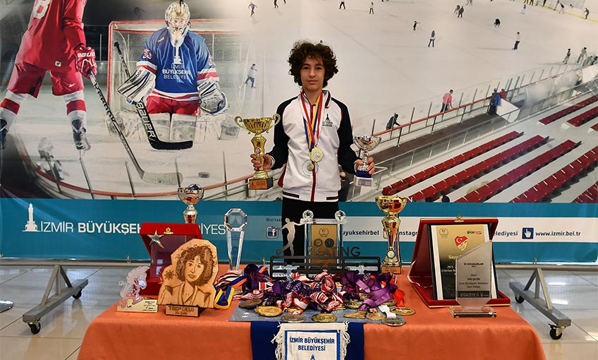 İzmirli Efe 35. madalyasını kazandı