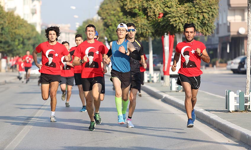 Gaziemir Atası için koştu