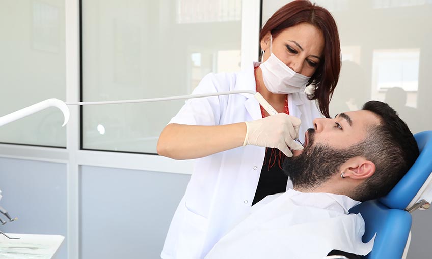 Bayraklı’da 9 yılda ücretsiz 8’inci diş polikliniği