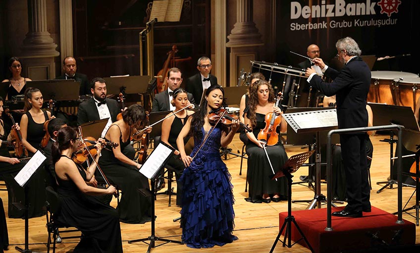 Soyoung Yoon Karşıyakalı sanatseverler ile buluştu