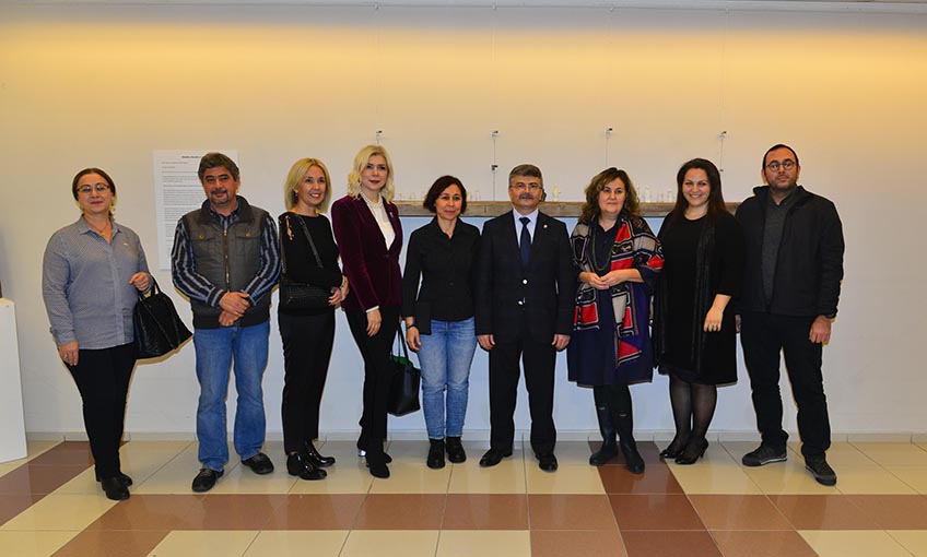 Şahan’ın “Melekler, Masallar ve Mazeretler”i AKM’de