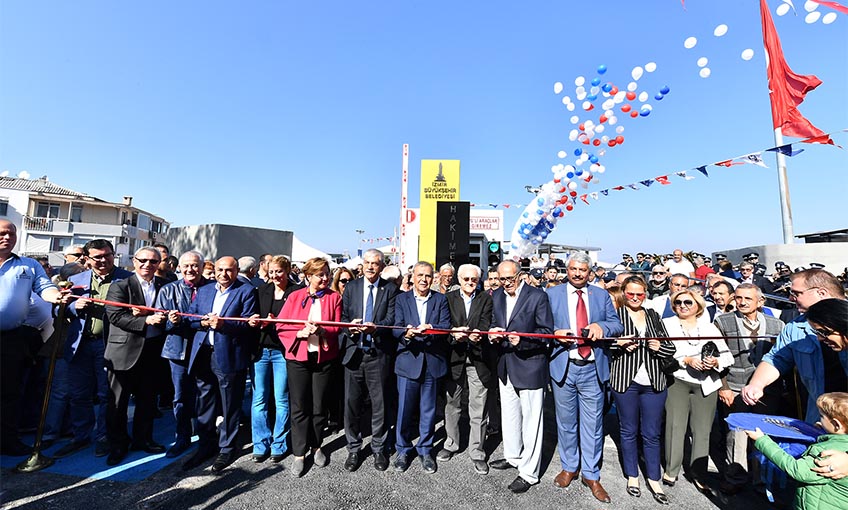 Körfez manzaralı otopark açıldı