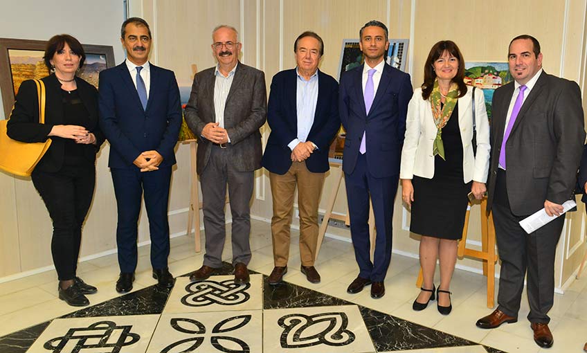 Görsel Sunum ‘’TURKCELL-Sanatta İletişim’’ sergisi İZTO’da