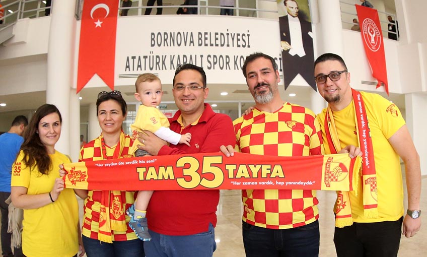 Başkan Atila’ya taraftar sevgisi